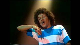 Leo Sayer - Time Ran Out On You [HD] (1980)