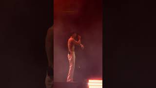 TEDUA canta 'Wasabi 2' a San Siro