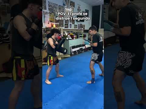 🥊 POV: el profe se distrae 1 segundo…