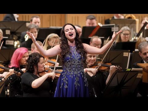Verdi- È strano… Sempre libera" LA TRAVIATA - Julia Muzychenko-Greenhalgh (Veronica Dunn Competition