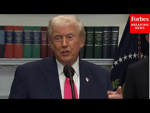 Video | 'I Like This Guy': Trump Lauds Reporter After He Mentions Record-Setting Black Friday Sales