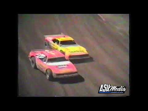 Super Sedans: Chaos Breaks Out at the 1990/91 National Title - Bendigo Speedway