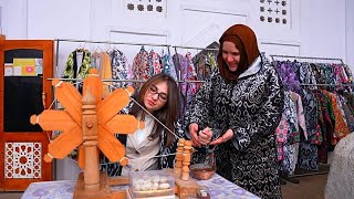 Lebendiges Handwerk: Wie Seide vom Kokon zum Stoff wird