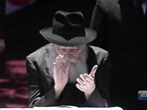 Children Blessing The Lubavitcher Rebbe At the 5747 Lag Baomer Parade