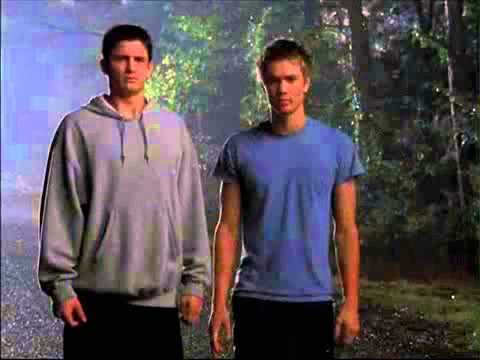 One Tree Hill 1x06 - (Música: Dispatch - Headlights) (Caleb Morikam)