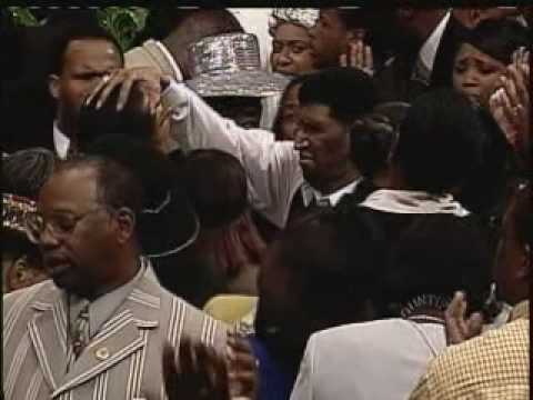 Pastor Simmons Praying & Laying Hands (1)