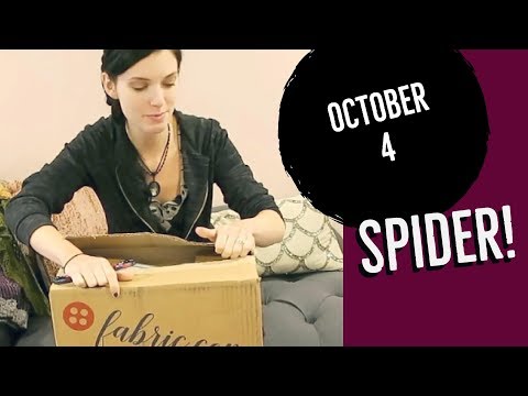 VLOGTOBER: Day 4 - "SPIDER!"