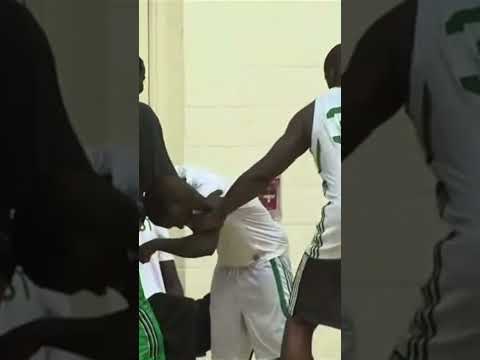 Nate Robinson Getting Spanked by Shaq 😢 (for dunking on him) 😂