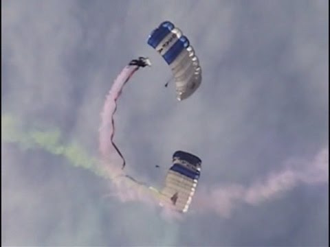 2009 AirPower Over Hampton Roads - USAF Academy Wings of Blue (Afternoon Jump)