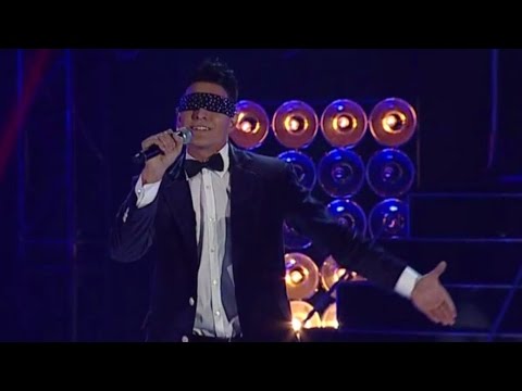 Muzikinė kaukė 2015: Martynas Kavaliauskas / Donatas Montvydas - Nenuleisk Akių