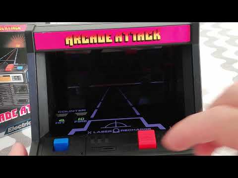 Tomy Arcade Attack Video Game Vintage Mini Cabinet 1982 Play & Unboxing 🕹👽 #retrogames
