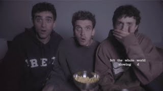 Lirik Lagu Cozy - Jeremy Zucker, Lauv, Alexander 23: When You Kiss Me It's So Cozy Like You Know Me