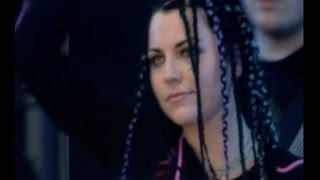 Evanescence - Farther Away (Live)