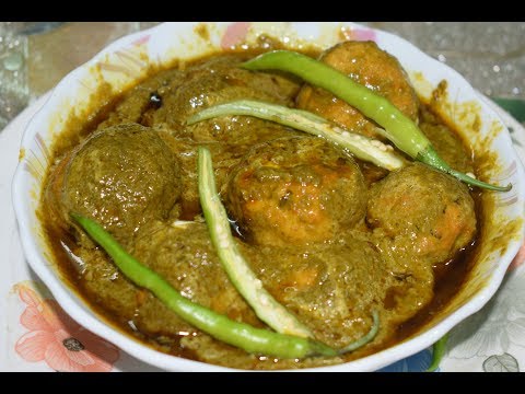 Chicken Kofte with Green Gravy | Chicken Palak Kofte Video