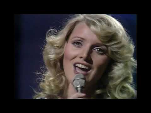 04. Norway 🇳🇴 | Anne-Karine Strøm ft. Bendik Singers - The First Day of Love | 1974 ESC
