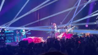 THE FLAMING LIPS Performs SUDDENLY EVERYTHING HAS CHANGED With Alot of Keyboards Kia Center Orlando