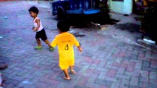 Download lagu video anak kecil berantem lucu mp3