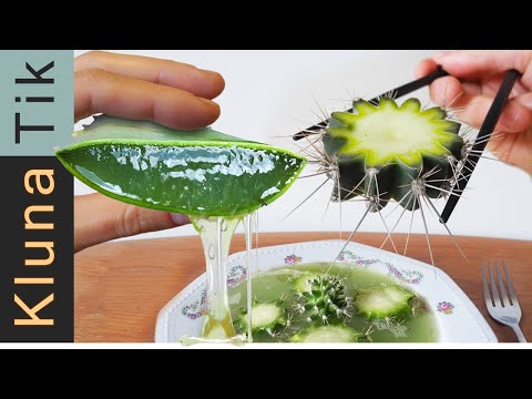 EATING WEIRD SLIMY VEGETABLES / PLANTS