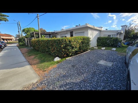 Video de YouTube - Casa en venta "Con Renta" de 1 dormitorio en Punta del Este.