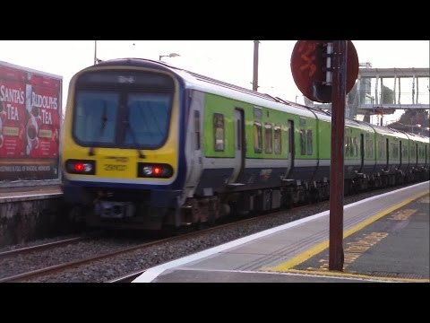 IE 29000 Class DMU Train number 29120 - Killiney Station, Dublin