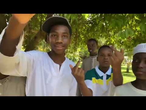 Bøuføn feat daday ( clip officiel )