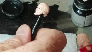 How to paint eye for 1:18 scale heads