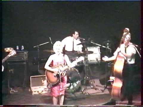 (Betty and the Bops)le 29 05 1993 organiser par MJC Joué-lès-Tours v4