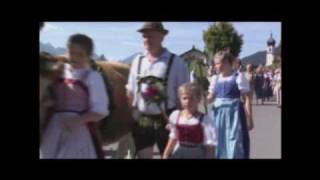 preview picture of video 'Almabtrieb in der Alpenwelt Karwendel'