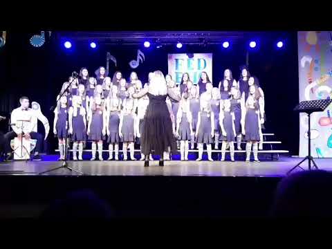 Nastup hora Muzičke škole Stevan Mokranjac u Vranju (apsolutnog pobednika) na rep. festivalu FEDEHO.