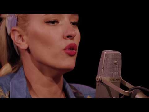 Howlin’ Bones - Hanna Aldridge