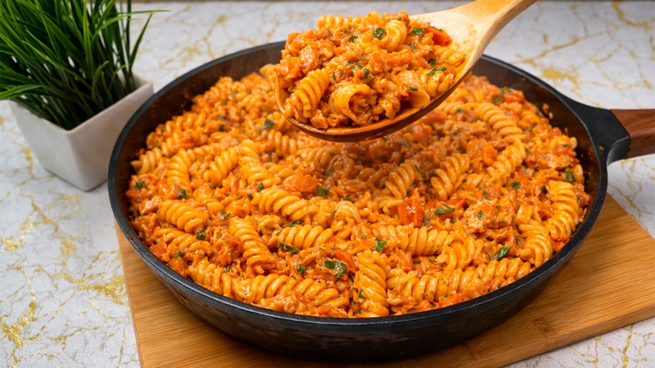 Do you have braised turkey and pasta at home? Light and delicious dinner!