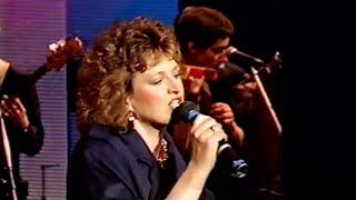 BARBARA DICKSON - FOLLOW YOU, FOLLOW ME (Genesis) By Phil Collins, Mike Rutherford &amp; Tony Banks