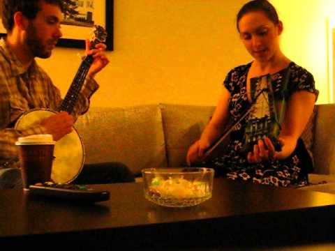 Marxolin and Banjo Improvisation - Julie Metcalf and Ben Leddy