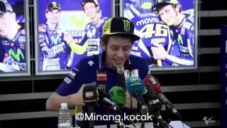 Download lagu Minang kocak!Komentar lucu Valentino Rossi mp3