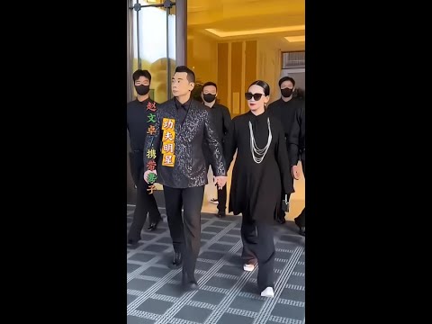 5位功夫明星攜帶妻子出席活動 趙文卓攜帶妻子張丹露久違亮相一身正氣 …～