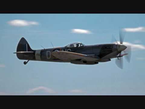 Spitfire Mk. XVI Sound Clip @ Jämi International Airshow 2010