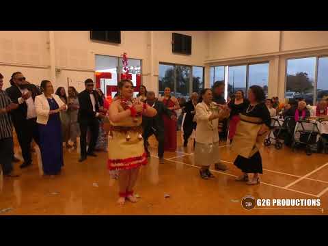 BEAUTIFUL TAU'OLUNGA TONGAN DANCE