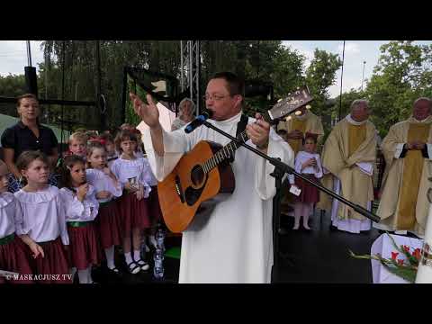 Abp Grzegorz Ryś uczy dzieci... jak pokazywać słonia