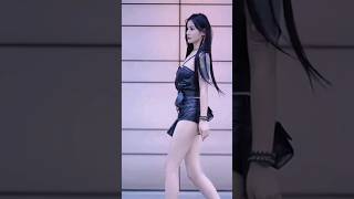 beautiful Chinese street girls #beautiful #Chinese #street #girls