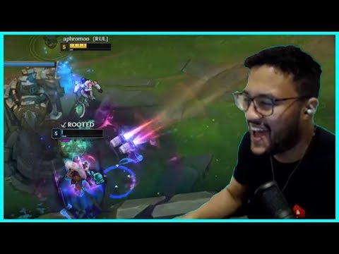 That's How a True Support Saves ADC's Life - Best of LoL Streams #363