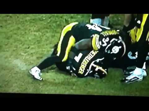 Ben Roethlesberger gets humped by teammate on field! 2011 A