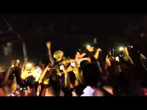 An21&Mim (nervo) stage dive at cream @ nation