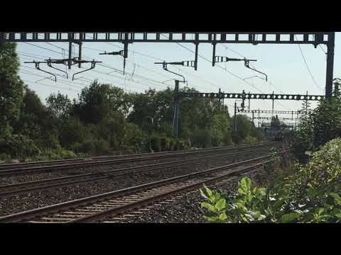 Network Rail DBSO 9702 leads 37219 Passing Tilehurst East Junction
