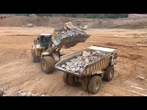image-What are loaders in mining?