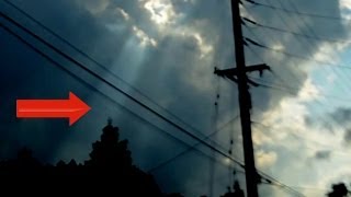 Breaking News UFO Sighting Mother Ship Portal Dimension Jump Caught On Video? 2014