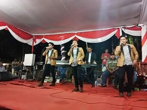 Selvia 2 - cover arosa trio