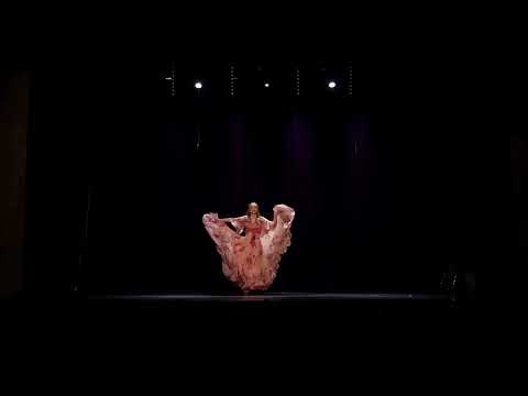 Taniec romski (II część etiudy teatralno-tanecznej)