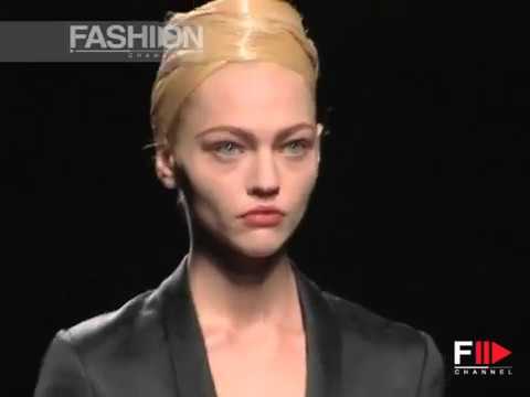 Fashion Show "Dries Van Noten" Autumn Winter 2007 2008 Pret a Porter Paris 3 of 3 by Fashion Channel