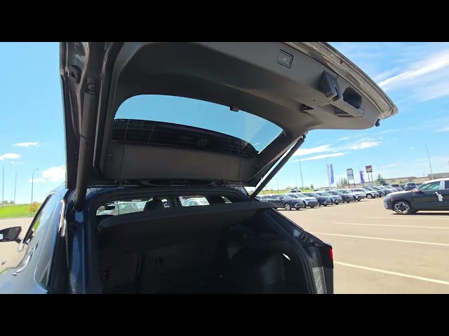2025 Volkswagen Tiguan Comfortline R-Line Black Edition in Cars & Trucks in Medicine Hat