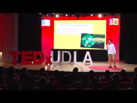 Cuando el futuro nos alcance | Pablo Cueva | TEDxUDLA